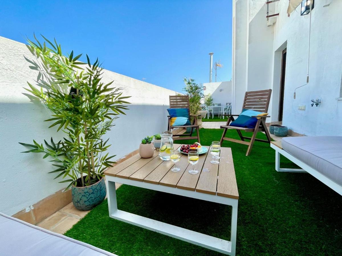 Gatu Premium Atico Caleta , Preferente Mayores De 25 Anos Y Familias Cadiz Exterior photo